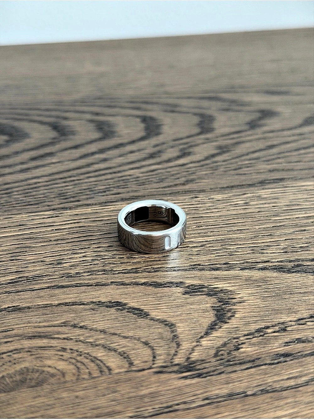 Oura Ring Gen4 Heritage Silver Ring Size 8